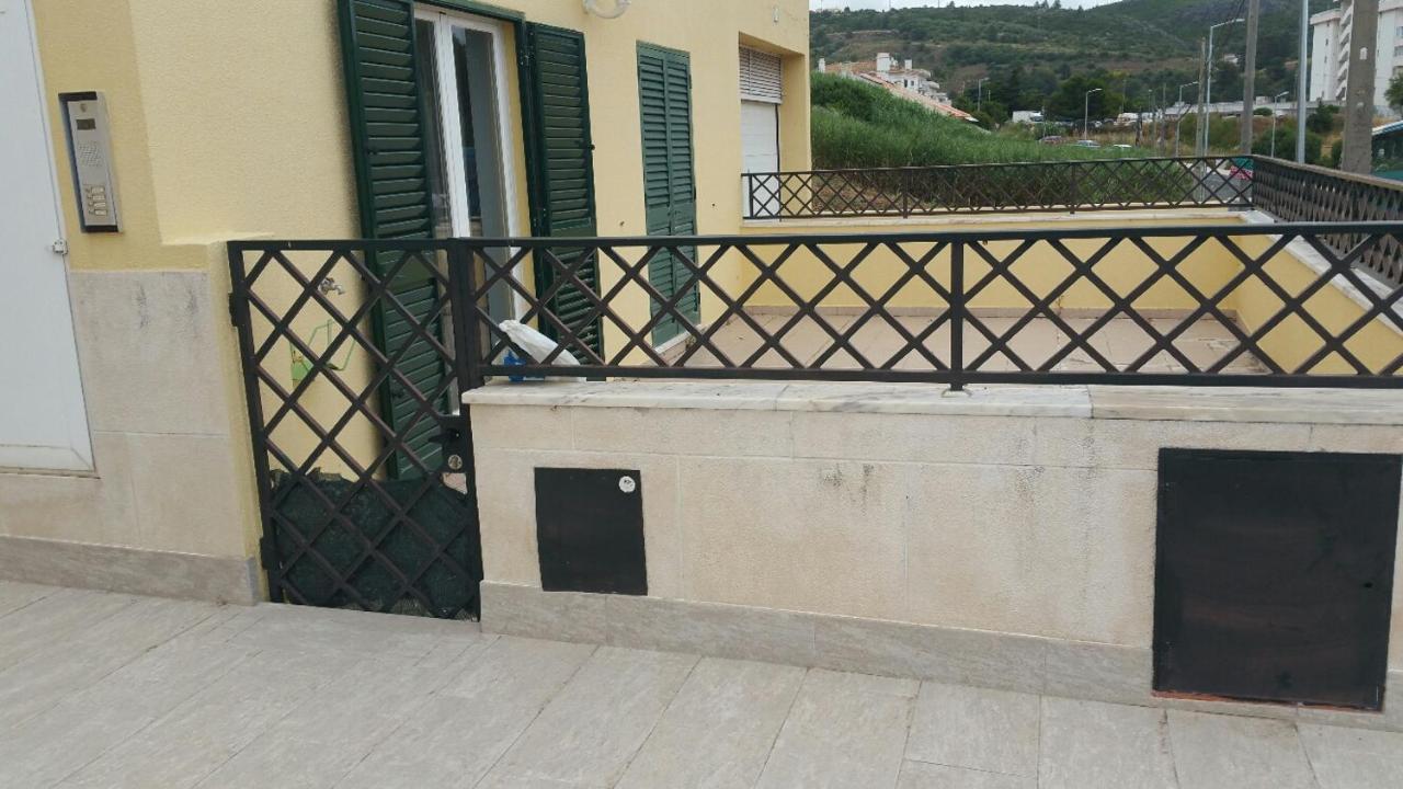 Apartamento Sol E Mar Sesimbra Exterior photo